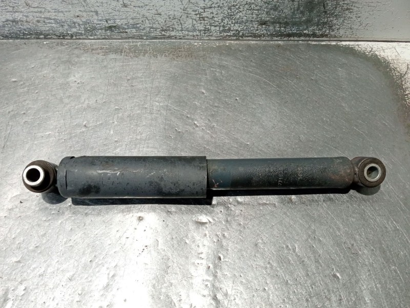 Recambio de amortiguador trasero izquierdo para iveco daily vi furgoneta 33s13, 35s13, 35c13 referencia OEM IAM 5801771630  