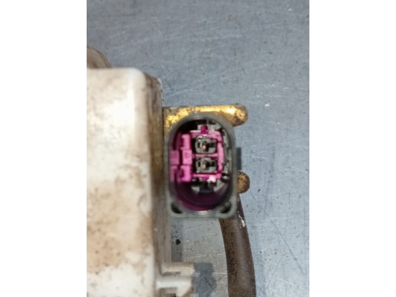 Recambio de motor cierre centralizado delantero derecho para seat ibiza ii (6k1) 1.4 16v referencia OEM IAM   