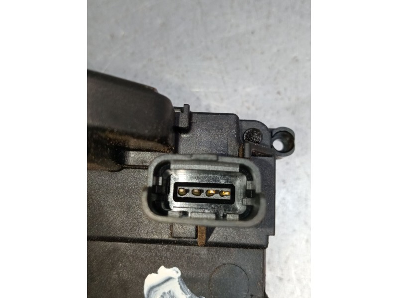 Recambio de motor cierre centralizado delantero derecho para renault clio iii (br0/1, cr0/1) 1.2 16v (br02, br0j, br11, cr02, cr