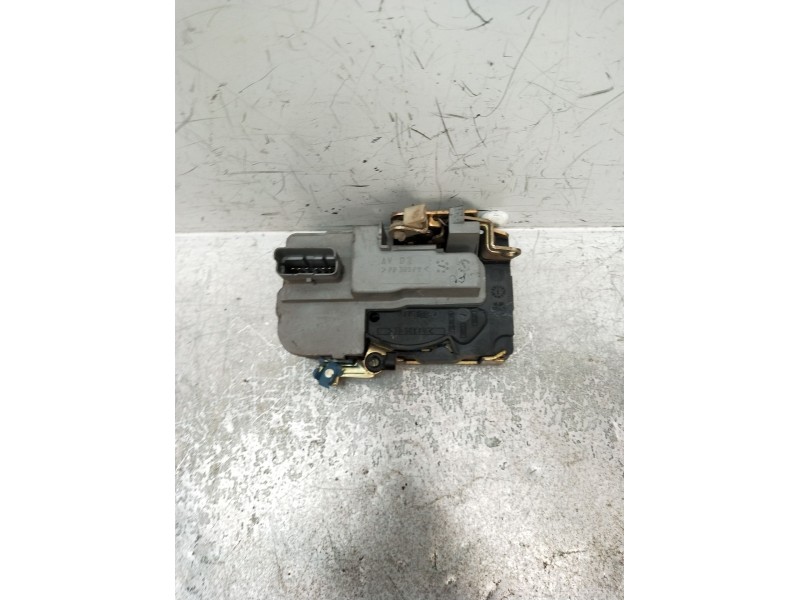 Recambio de motor cierre centralizado delantero derecho para peugeot partner monospace (5_, g_) 2.0 hdi referencia OEM IAM  4P 