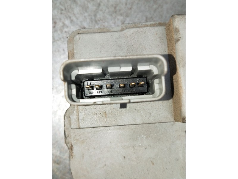 Recambio de motor cierre centralizado delantero derecho para peugeot partner monospace (5_, g_) 2.0 hdi referencia OEM IAM  4P 