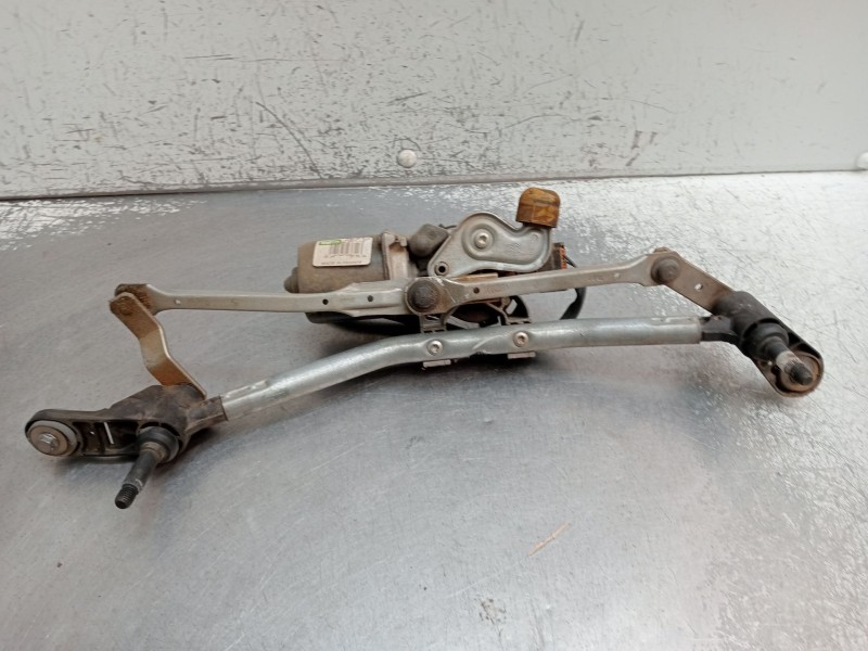 Recambio de motor limpia delantero para renault clio iii (br0/1, cr0/1) 1.2 16v (br02, br0j, br11, cr02, cr0j, cr11) referencia 