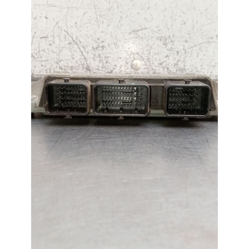 Recambio de centralita motor uce para renault clio iii (br0/1, cr0/1) 1.2 16v (br02, br0j, br11, cr02, cr0j, cr11) referencia OE