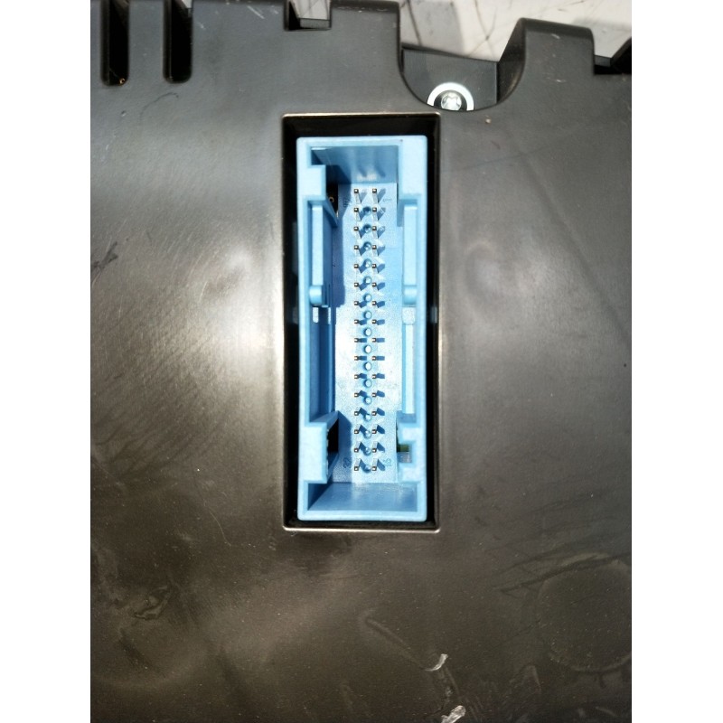 Recambio de cuadro instrumentos para volkswagen passat cc b6 (357) 2.0 tdi referencia OEM IAM 3C8920880J A2C53410557 A2C53219792