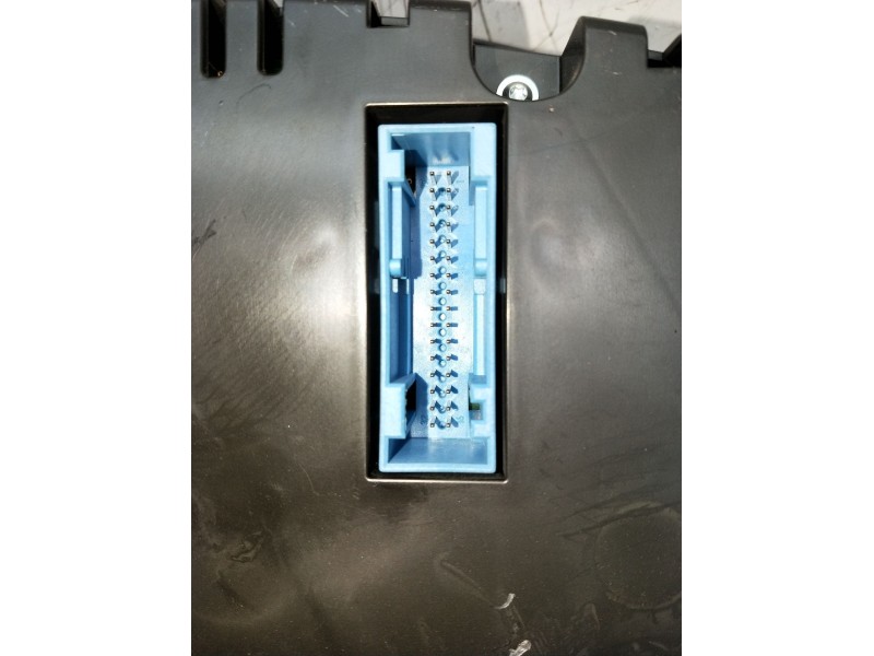 Recambio de cuadro instrumentos para volkswagen passat cc b6 (357) 2.0 tdi referencia OEM IAM 3C8920880J A2C53410557 A2C53219792