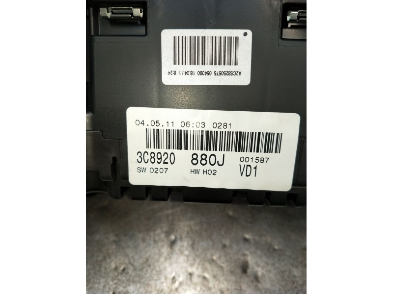 Recambio de cuadro instrumentos para volkswagen passat cc b6 (357) 2.0 tdi referencia OEM IAM 3C8920880J A2C53410557 A2C53219792