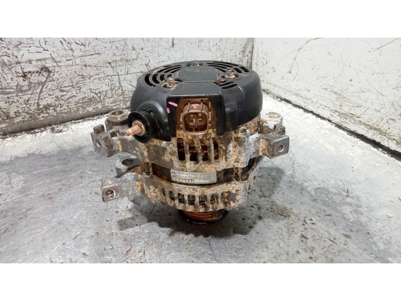 Recambio de alternador para toyota yaris 1.3 16v cat referencia OEM IAM 270600Y030 TG1042109290 