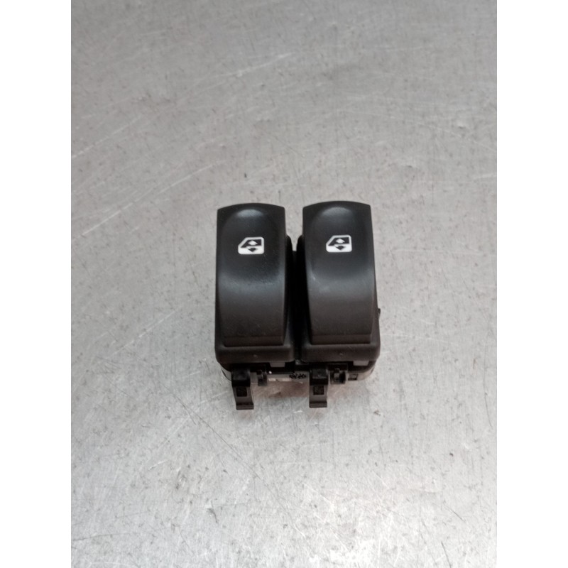 Recambio de mando elevalunas delantero izquierdo para renault clio iii (br0/1, cr0/1) 1.2 16v (br02, br0j, br11, cr02, cr0j, cr1