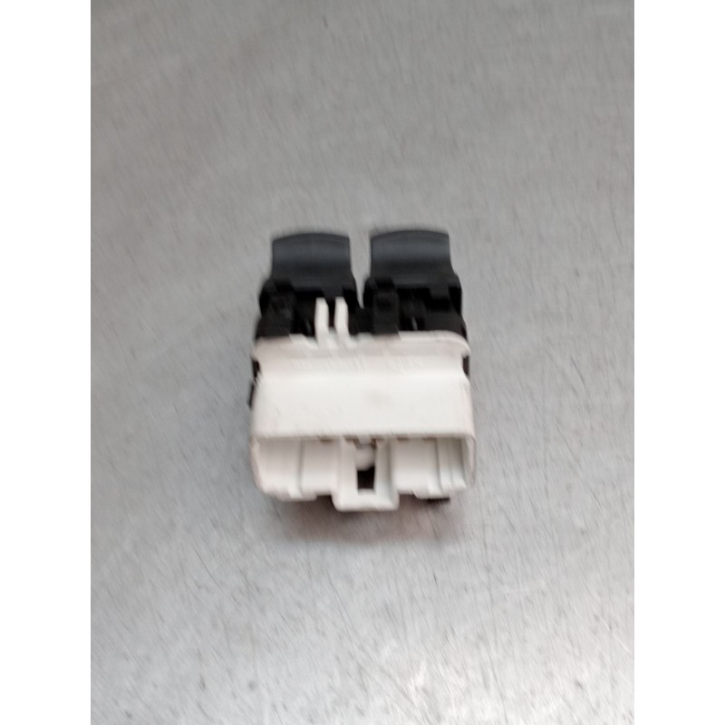Recambio de mando elevalunas delantero izquierdo para renault clio iii (br0/1, cr0/1) 1.2 16v (br02, br0j, br11, cr02, cr0j, cr1