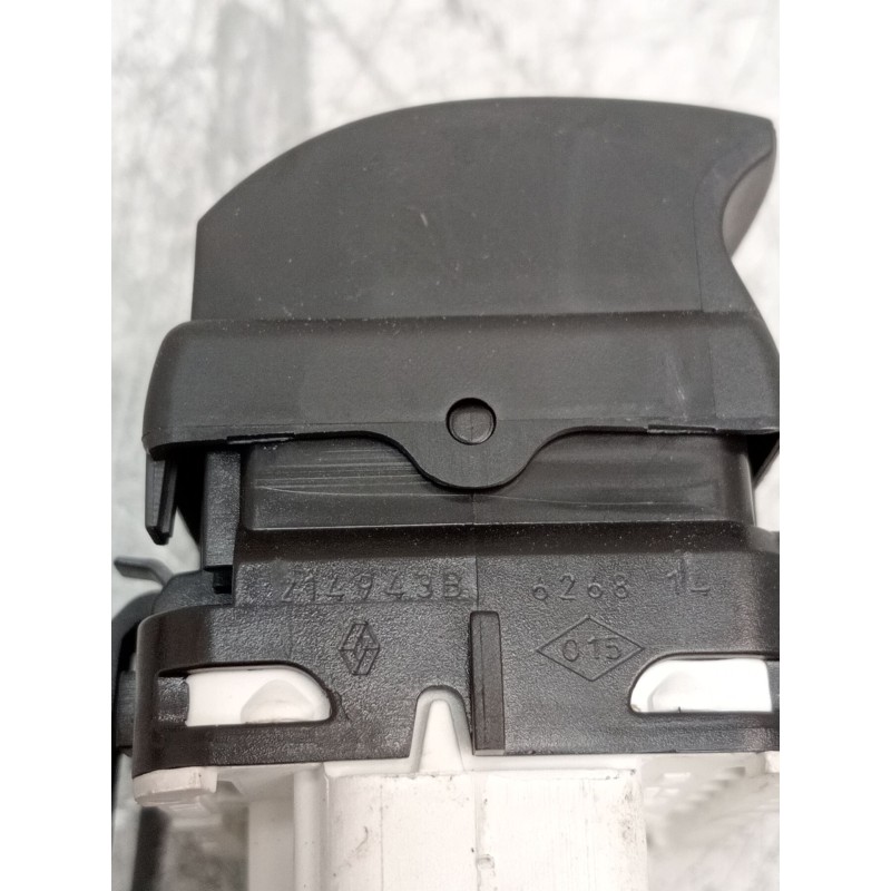 Recambio de mando elevalunas delantero izquierdo para renault clio iii (br0/1, cr0/1) 1.2 16v (br02, br0j, br11, cr02, cr0j, cr1