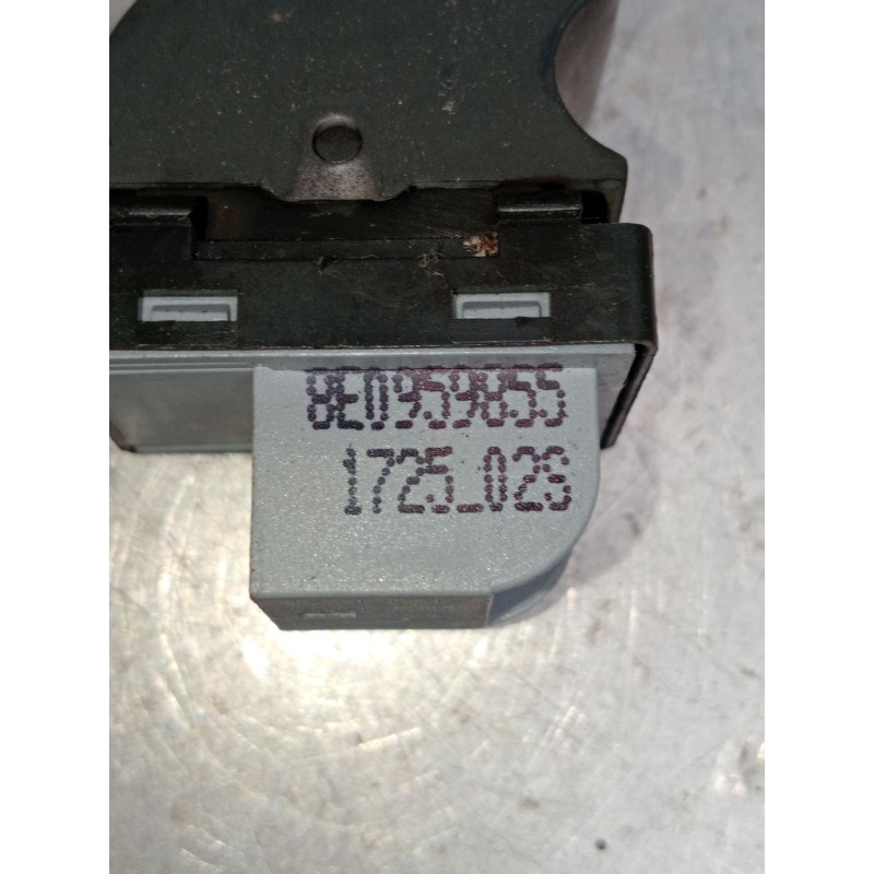 Recambio de mando elevalunas delantero derecho para audi a4 b7 avant (8ed) 2.0 tdi 16v referencia OEM IAM 8E0959855  