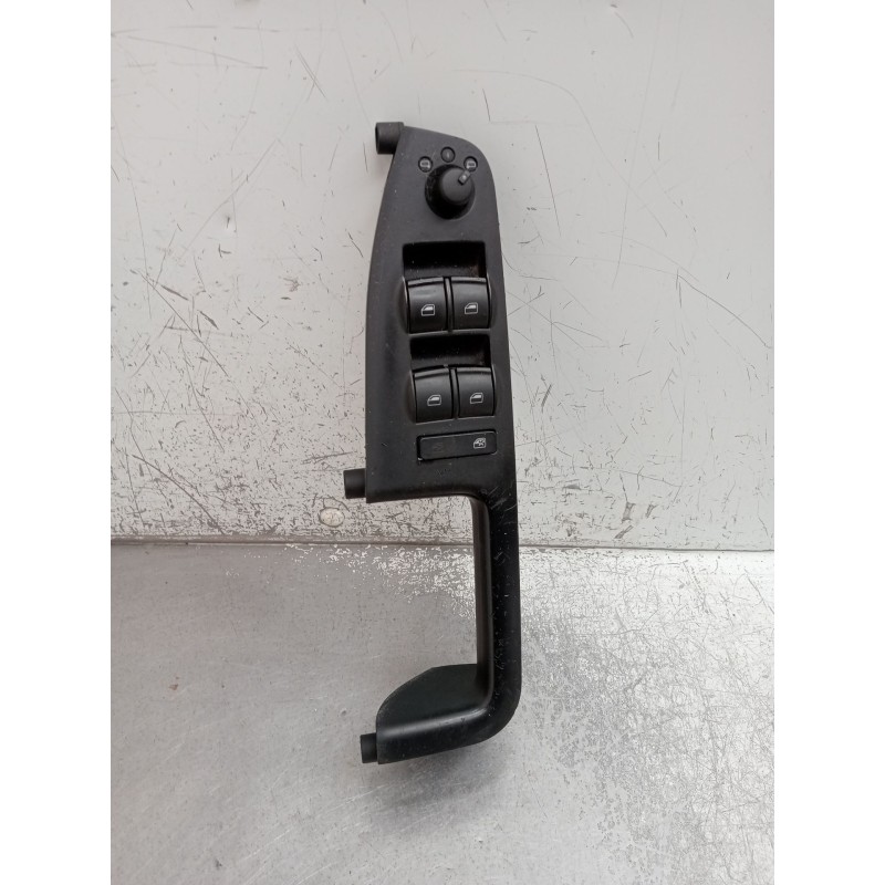 Recambio de mando elevalunas delantero izquierdo para audi a4 b7 avant (8ed) 2.0 tdi 16v referencia OEM IAM 8E1867171  