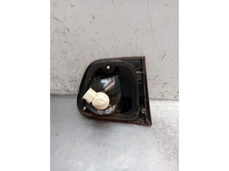 Recambio de piloto trasero derecho interior para seat ibiza ii (6k1) 1.4 16v referencia OEM IAM   