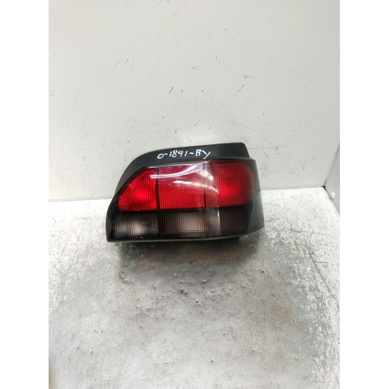 Recambio de piloto trasero derecho para renault clio i (b/c57_, 5/357_) 1.9 d (b/c/s576, b/c/s57l) referencia OEM IAM   