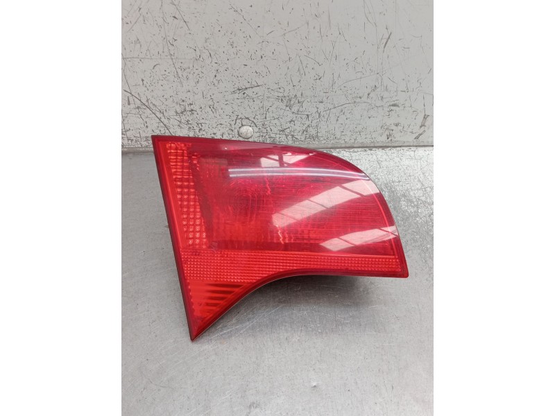 Recambio de piloto trasero izquierdo interior para audi a4 b7 avant (8ed) 2.0 tdi 16v referencia OEM IAM 8E9945093 484501 