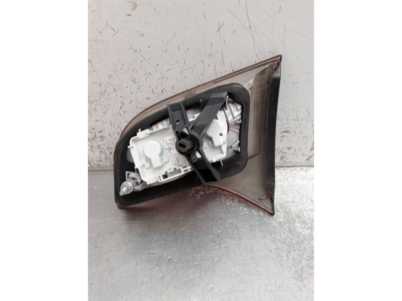 Recambio de piloto trasero izquierdo interior para audi a4 b7 avant (8ed) 2.0 tdi 16v referencia OEM IAM 8E9945093 484501 