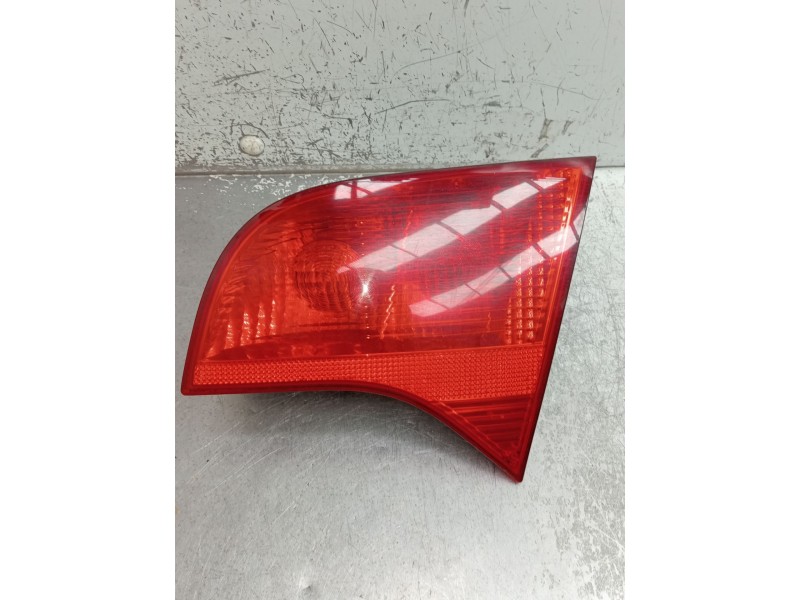 Recambio de piloto trasero derecho interior para audi a4 b7 avant (8ed) 2.0 tdi 16v referencia OEM IAM 8E9945094 484502 