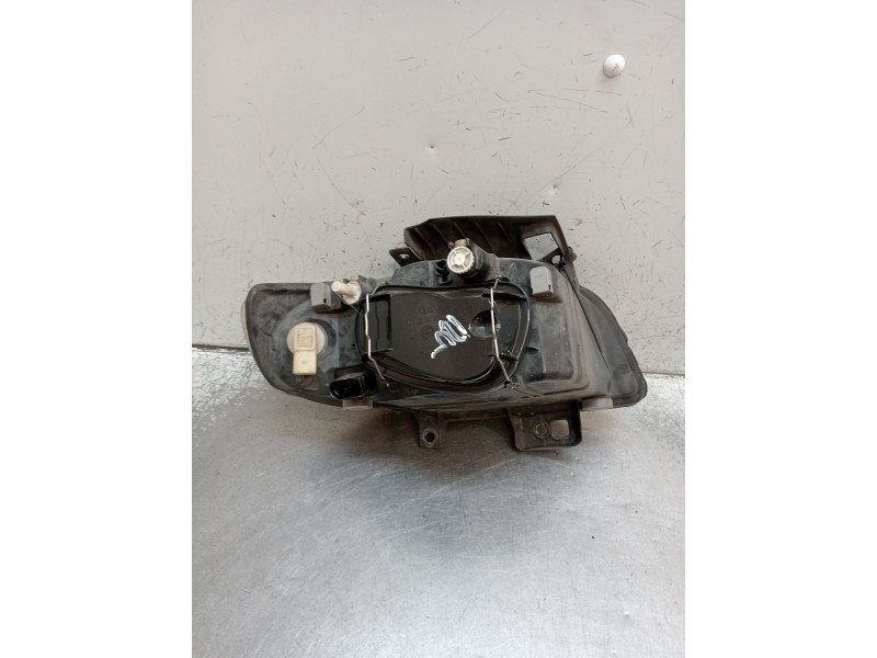 Recambio de faro izquierdo para seat ibiza ii (6k1) 1.4 16v referencia OEM IAM   
