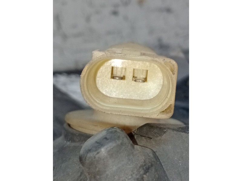 Recambio de faro izquierdo para seat ibiza ii (6k1) 1.4 16v referencia OEM IAM   