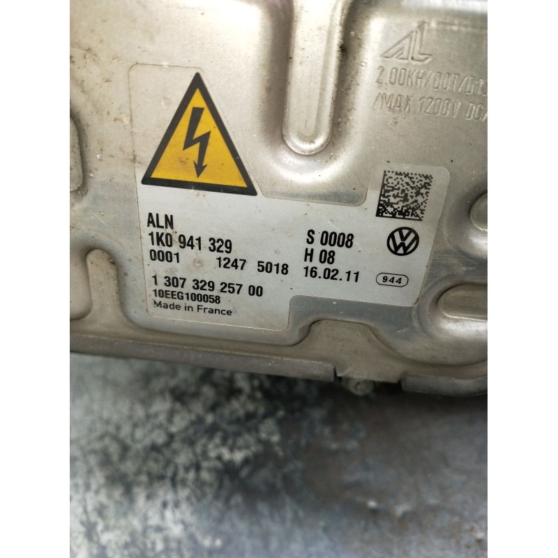 Recambio de faro derecho para volkswagen passat cc b6 (357) 2.0 tdi referencia OEM IAM 3C8941752C 0301239282 1K0941329 130732925