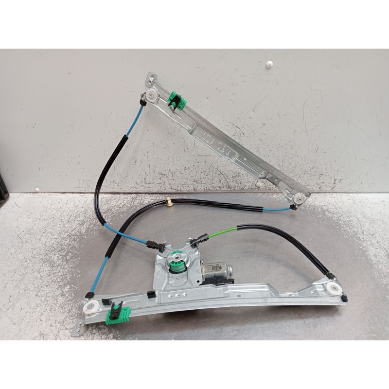 Recambio de elevalunas delantero izquierdo para renault clio iii (br0/1, cr0/1) 1.2 16v (br02, br0j, br11, cr02, cr0j, cr11) ref