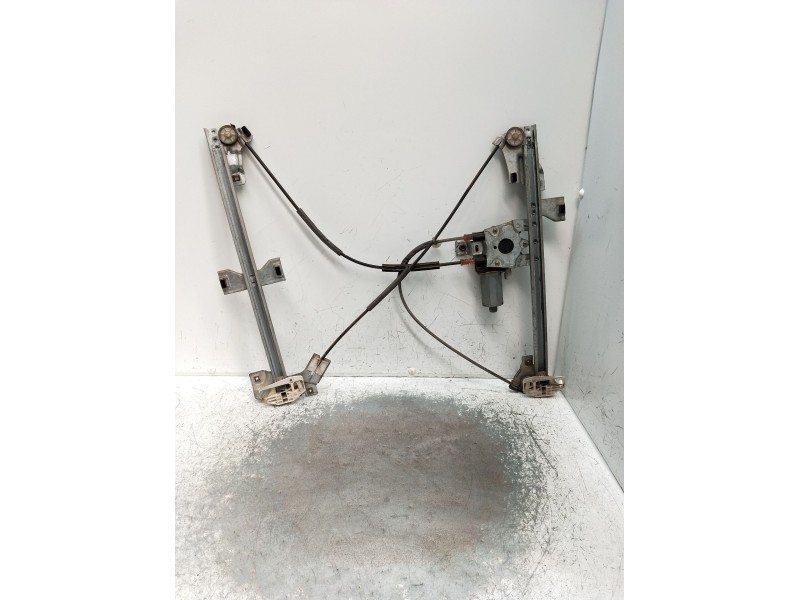 Recambio de elevalunas delantero derecho para peugeot partner monospace (5_, g_) 2.0 hdi referencia OEM IAM 0130821762 4P 