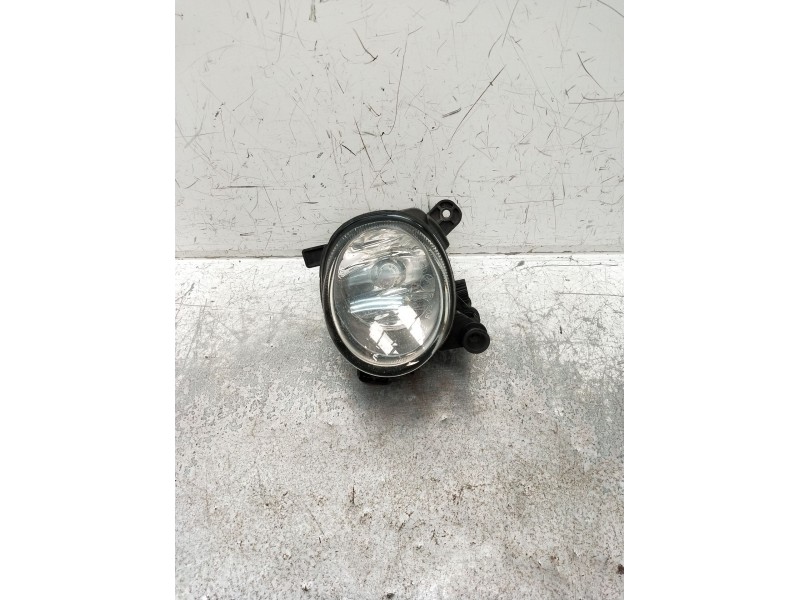 Recambio de faro antiniebla izquierdo para volkswagen passat cc b6 (357) 2.0 tdi referencia OEM IAM 8T0941699 89205613 36191629