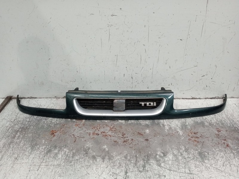 Recambio de rejilla delantera para seat toledo i (1l2) 1.9 tdi referencia OEM IAM   