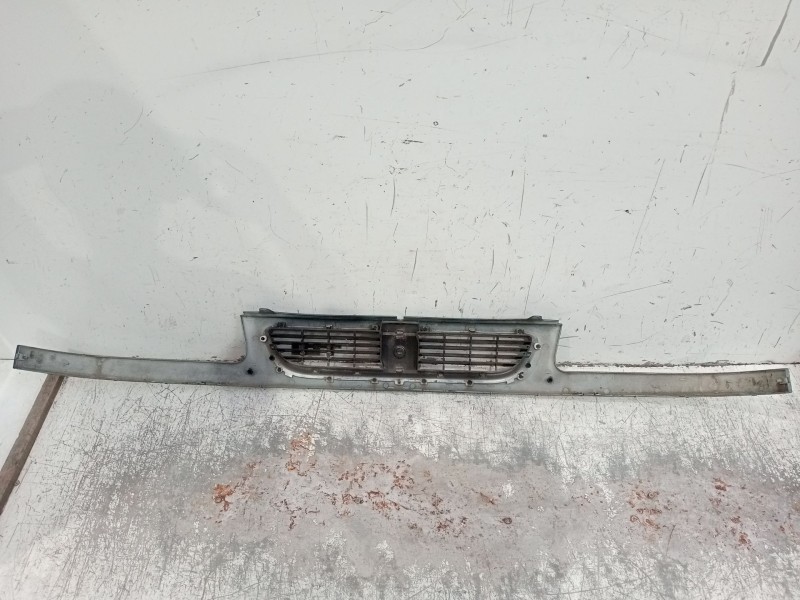 Recambio de rejilla delantera para seat toledo i (1l2) 1.9 tdi referencia OEM IAM   