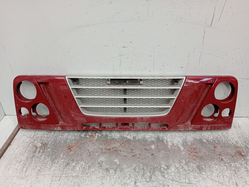 Recambio de rejilla delantera para iveco massif single cab 3.0 hpi referencia OEM IAM   
