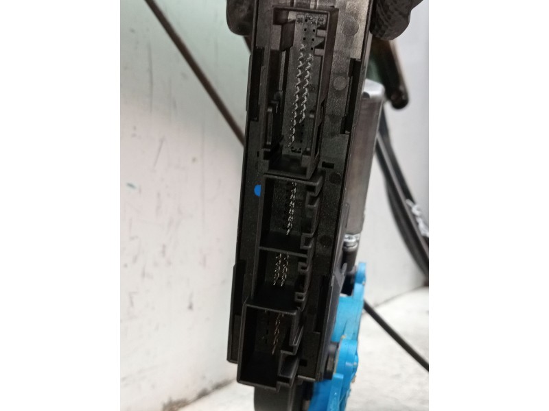 Recambio de elevalunas delantero derecho para audi a4 b7 avant (8ed) 2.0 tdi 16v referencia OEM IAM 8E0837462C  