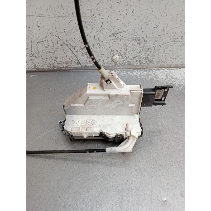 Recambio de motor cierre centralizado delantero derecho para peugeot partner tepee 1.6 hdi 90 referencia OEM IAM   