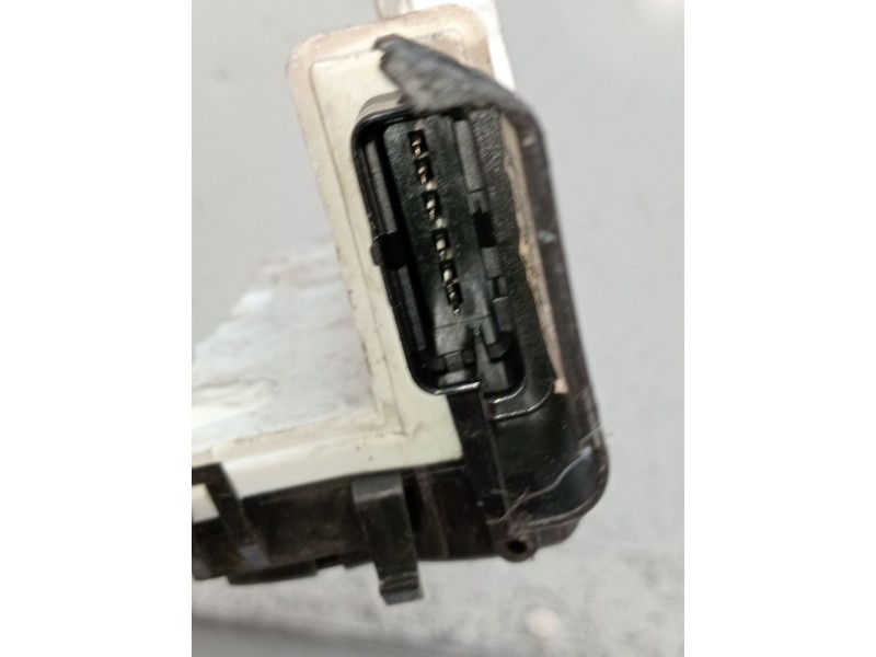 Recambio de motor cierre centralizado delantero derecho para peugeot partner tepee 1.6 hdi 90 referencia OEM IAM   