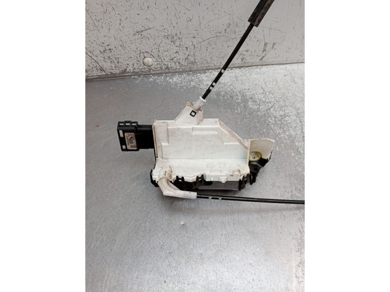 Recambio de motor cierre centralizado delantero izquierdo para peugeot partner tepee 1.6 hdi 90 referencia OEM IAM   