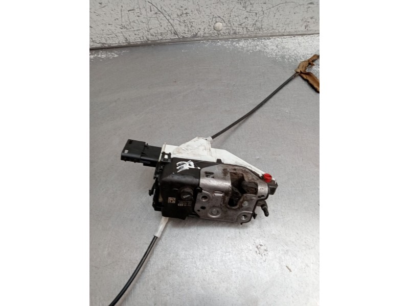 Recambio de motor cierre centralizado trasero derecho para peugeot partner tepee 1.6 hdi 90 referencia OEM IAM   