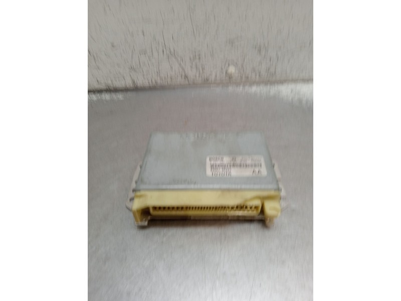 Recambio de centralita motor uce para toyota avensis (_t22_) 1.6 (at220_) referencia OEM IAM 0261204580 8966105231 