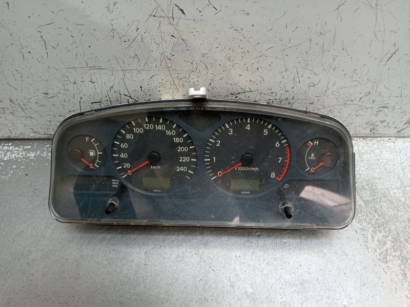 Recambio de cuadro instrumentos para toyota avensis (_t22_) 1.6 (at220_) referencia OEM IAM 8380005230  
