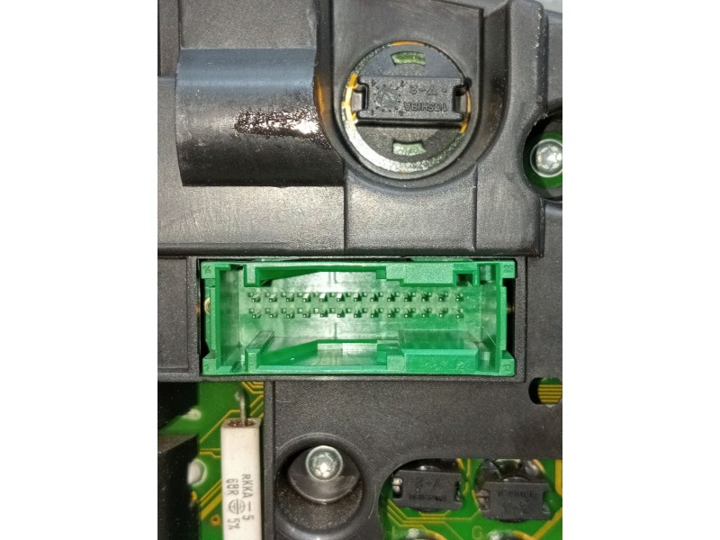 Recambio de cuadro instrumentos para toyota avensis (_t22_) 1.6 (at220_) referencia OEM IAM 8380005230  