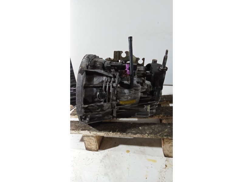 Recambio de caja cambios para nissan primastar furgoneta (x83) 1.9 dci 100 referencia OEM IAM PK6371 6v C014956