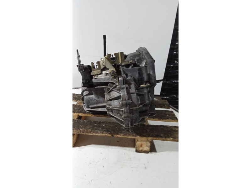 Recambio de caja cambios para nissan primastar furgoneta (x83) 1.9 dci 100 referencia OEM IAM PK6371 6v C014956