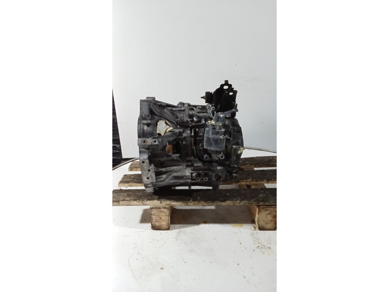 Recambio de caja cambios para toyota avensis station wagon (_t25_) 2.2 d-4d (adt251_) referencia OEM IAM  6v 