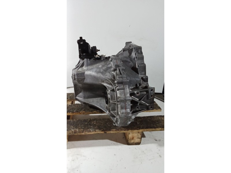 Recambio de caja cambios para toyota avensis station wagon (_t25_) 2.2 d-4d (adt251_) referencia OEM IAM  6v 