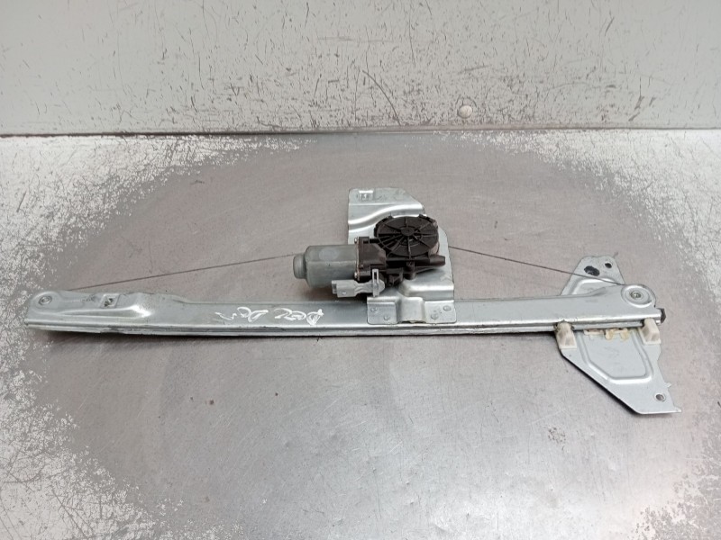 Recambio de elevalunas delantero derecho para peugeot partner tepee 1.6 hdi 90 referencia OEM IAM 402104B  