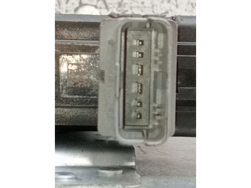 Recambio de elevalunas delantero izquierdo para peugeot partner tepee 1.6 hdi 90 referencia OEM IAM 402103L 030414033132 