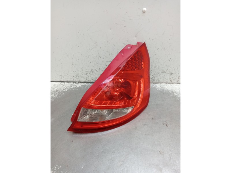 Recambio de piloto trasero izquierdo para ford fiesta vi (cb1, ccn) 1.6 tdci referencia OEM IAM 8A6113404AC  