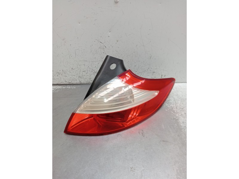 Recambio de piloto trasero derecho para renault megane iii hatchback (bz0/1_, b3_) 1.9 dci (bz0n, bz0j) referencia OEM IAM 26550