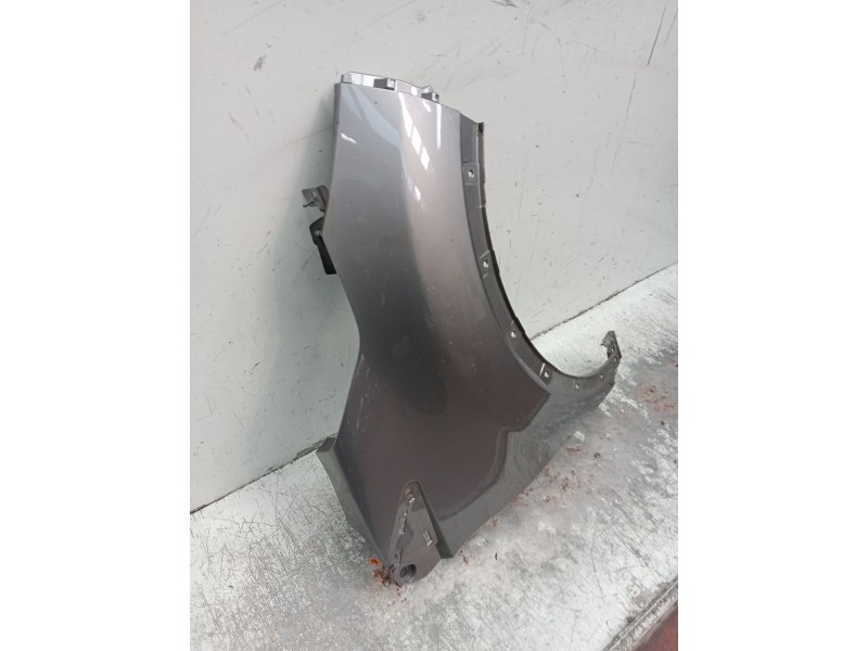 Recambio de aleta delantera derecha para renault captur i (j5_, h5_) 1.2 tce 120 referencia OEM IAM   