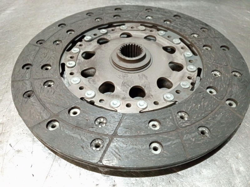 Recambio de kit embrague para mazda 3 (bm, bn) 2.2 d referencia OEM IAM SH0216460 15H04B SH16610