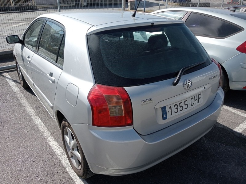 toyota corolla (_e12_) del año 2003