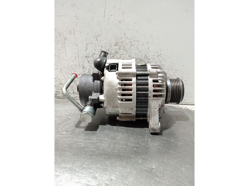 Recambio de alternador para kia magentis ii (mg) 2.0 crdi referencia OEM IAM 446757  